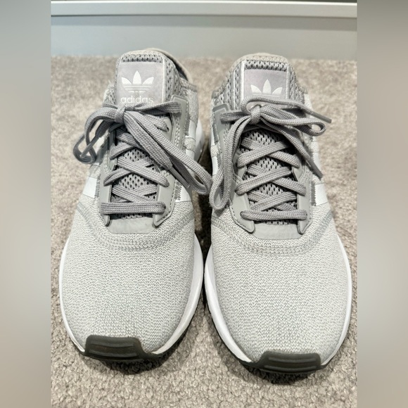 Adidas Swift Run - Picture 1 of 2